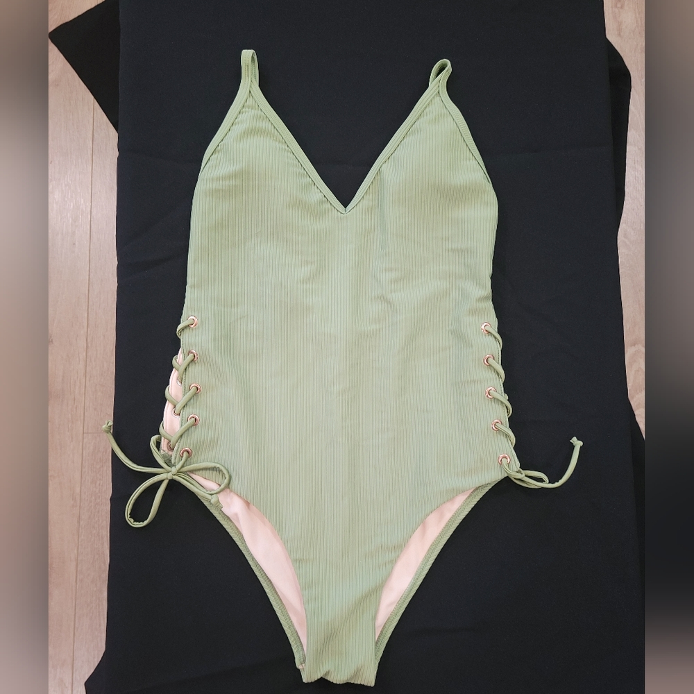 LA Hearts Pacsun one piece Olive Swim Suit
